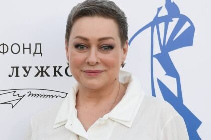 мария аронова