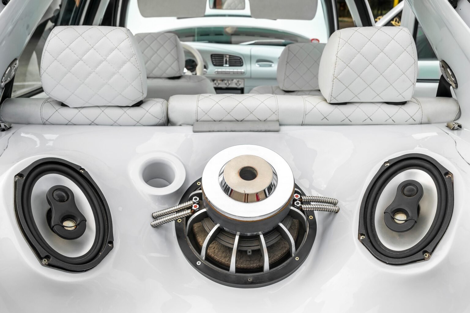 колонки в машину