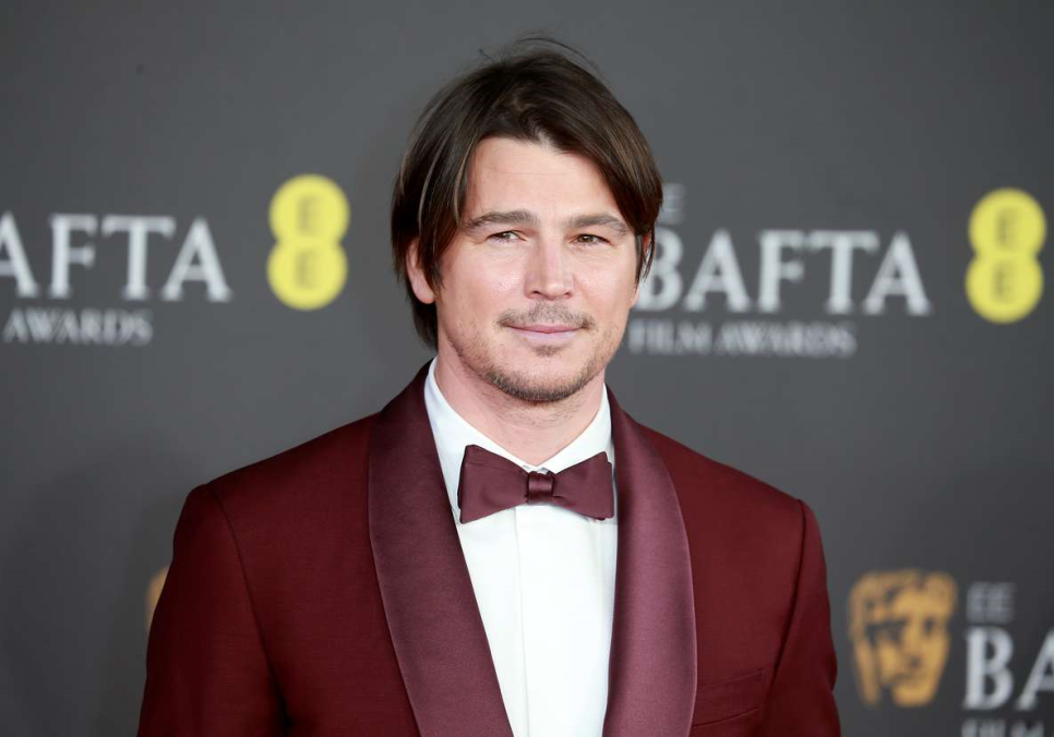 джош гартнетт